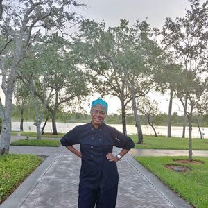 Meet your Posher, Denise